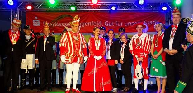Die Garde „Kin Wiever“ begleitete am 18. Januar 2017 das Monheimer Prinzenpaar, Prinz Jens I. und Prinzessin Kerstin, mitsamt ihrem Gefolges zum Prinzentreffen in der Stadthalle Langenfeld. Das Festkomitee Langenfelder […]