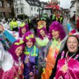 Baumberger feiern Karneval Riesenstimmung beim Veedelszoch Monheim · Erstmals seit 2020 konnte der Baumberger Karnevalszug am Sonntag wieder durch die Straßen ziehen. Die Jecken waren rundherum begeistert. Die Straßenränder waren gefüllt, überall […]