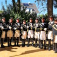 Garde-Biwak auf dem Baumberger Dorfplatz Von  Redaktion (Foto: Berittene Garde zu Fuß „Kin Wiever“) Monheim am Rhein. Die „Berittene Garde zu Fuß – Garde Kin Wiever“ richtet am Sonntag, dem 29. […]