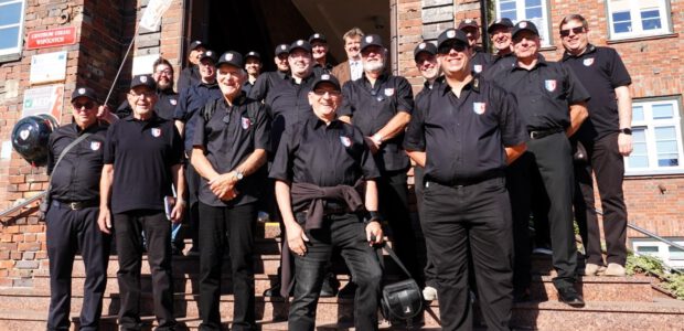 Die diesjährige Gardetour der Kin Wiever führte uns nach Danzig und in die Monheimer Partnerstadt Malbork. Für die 18 mitreisenden Gardisten, Senatoren und Kadetten war ein umfangreiches Besuchsprogramm vorbereitet. Hier […]