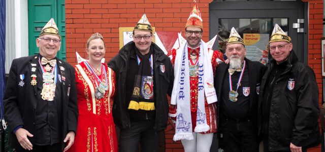 Am Sonntag, dem 4. Januar 2026 weihten Prinz René I. und Prinzessin Christina ihre Prinzenburg im Zollhäuschen ein. Die Garde „Kin Wiever“ war auch mit einer kleinen Abordnung dabei und [&hellip;]