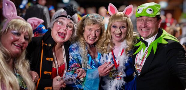 Schunkelndes Bürgerhaus Monheim Muppetshow sorgt für Lachsalven und Raketenstimmung Monheim · Der Arbeitskreis Baumberger Karneval präsentierte ein neues Konzept: Unter dem Motto „Muppetshow“ führten Els van Lieshout und Lars van der Bijl [&hellip;]
